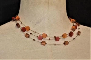 Vintage Signed "LIA SOPHIA" Brass Tone Pink Art Glass on 18" 3 Strands Chain - Picture 1 of 3