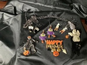 Holloween jewelry lot 4 pins skeleton ghost cat 1 necklace spider 3 earrings - Picture 1 of 2