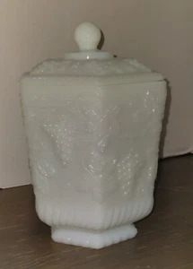 Vintage Anchor Hocking Fire King White Harvest Grape Milk Glass Cookie Jar w/Lid - Picture 1 of 10