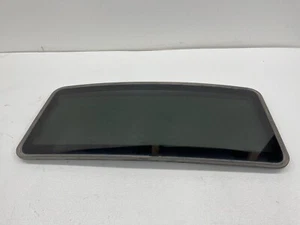 Sunroof OEM Glass 2001-2014 Ford F150 and 1998-2014 Lincoln Navigator Roof Top - Picture 1 of 10