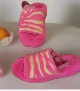 UGG Womens Fluff Yeah Tiger Flower Slides Size 8 - Picture 1 of 7