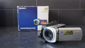 Sony Handycam DCR-SR35E videocamera portatile ad alta definizione - argento - Foto 1 di 18