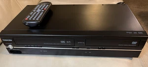 Toshiba SD-V296-K-TU DVD/VCR Combo Reproductor Grabadora VHS con Control Remoto - Imagen 1 de 16