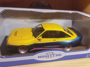 Modellauto OPEL Manta B Mattig "Berti" Film MANTA-MANTA 1991 1:18 MCG - Bild 1 von 1