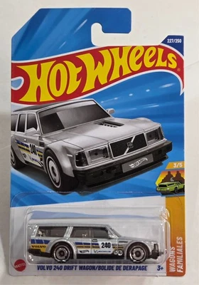Volvo 240 Drift Wagon 227/250 Hot Wheels 2025 JBB40 HW vagones 3/5 plateados Foto 1 de 4