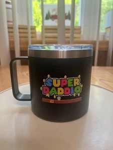 TAZA DE CAFÉ SUPER PAPÁ GAMING REGALO ACERO INOXIDABLE GRAN TAMAÑO CON TAPA PARA SORBER - Imagen 1 de 8