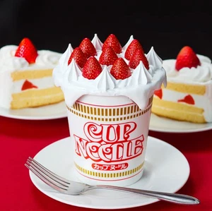 Nissin Cup Noodle Lid Holder – Strawberry Shortcake Design Japan Limited Edition - Picture 1 of 21