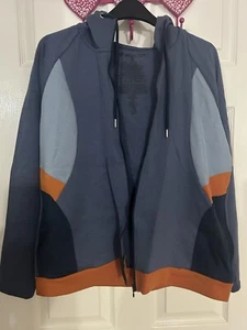 Workout Jacket - Women’s Navy And Orange With Pockets - Size M - Picture 1 of 3