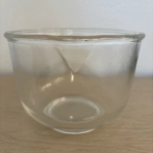 Oster Regency Kitchen Center 6.5" small glass mixing bowl with spout NO CHIPS - Picture 1 of 6