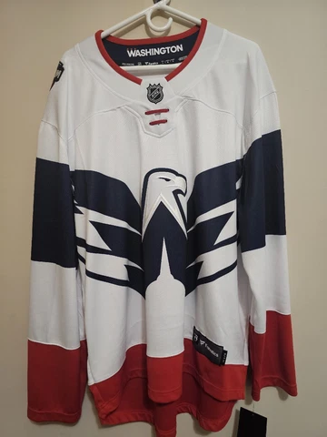 NHL Washington Capitals 2023 Stadium Series White Fanatics Hockey Jersey Size L Cover