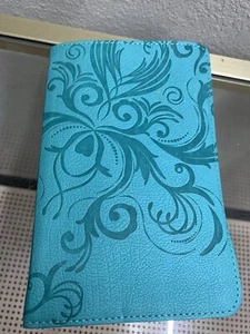 NKJV Bible Soft Cover Turquoise - Picture 1 of 7