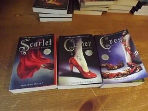3 Marissa Meyer PAPERBACK BOOKS "THE LUNAR CHRONICLES" Cinder, Scarlet, Cress - Picture 1 of 7