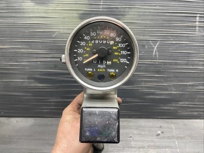1993 Suzuki Intruder 800 Instrument cluster speedometer 28,090 Miles #522254 - Image 1 of 4