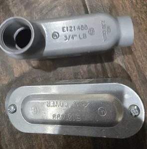 2 Raco Leerrohr E121488 Leitungskörper 1-1/4" LB mit 1-1/4'&1-1/2" Abdeckung EALB-5CGN - Bild 1 von 1