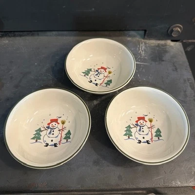 Conjunto 3 pequenas tigelas de Natal boneco de neve Pfaltzgraff acabamento verde marfim feriado 3" - Imagem 1 de 4