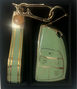 Funda Llavero en Llavero Verde y Oro Cinco Botones y Pulsera - Imagen 1 de 5