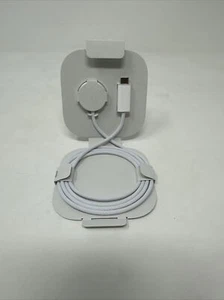 Apple Watch Magnetic Woven USB-C Charging Cable - Photo 1 sur 3