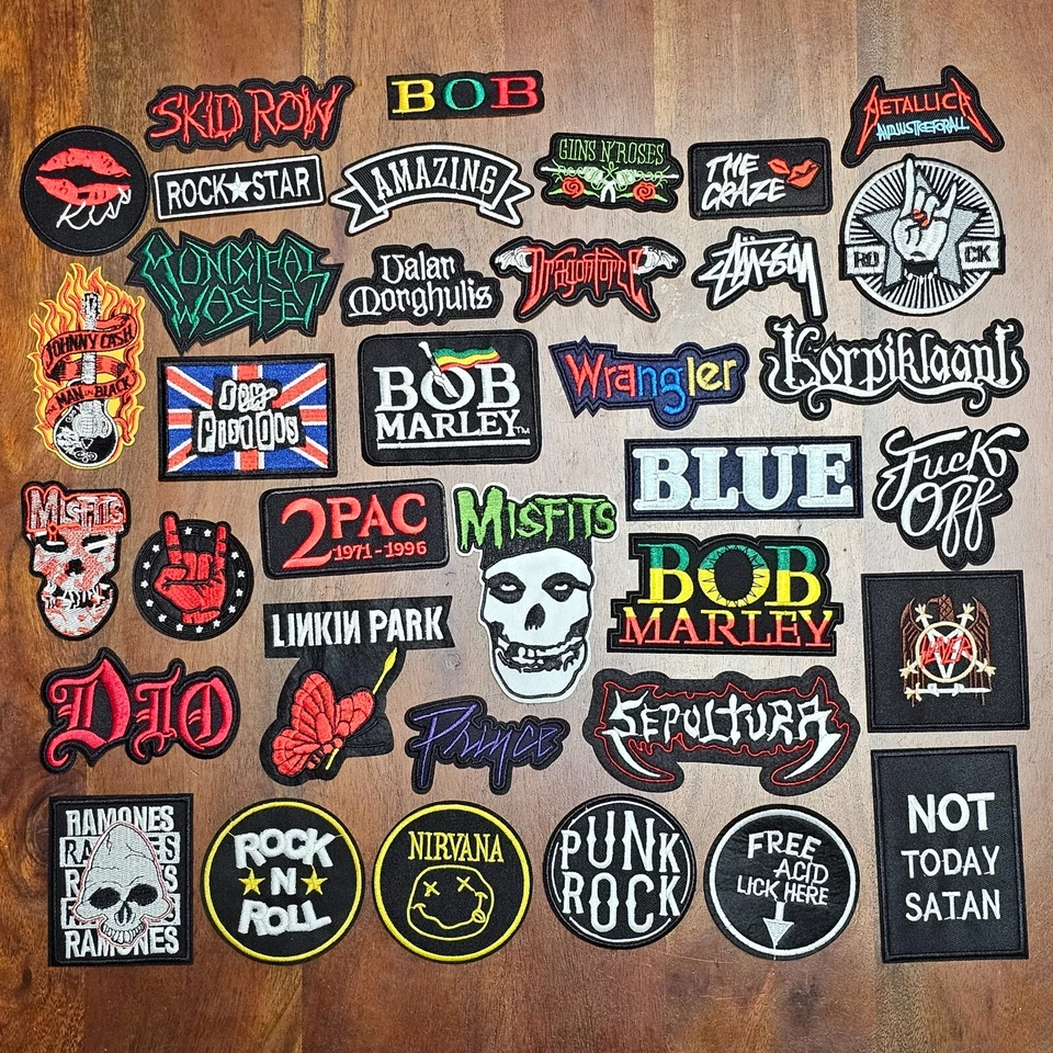 Flicken zum Aufbügeln Bügelflicken Aufbügler Rock Patches Stoff Aufbügelflicken - Bild 1 von 1