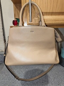 LATTE TAN DKNY BUCKET SATCHEL CROSSBODY PURSE BAG HANDBAG CLUTCH LARGE - Picture 1 of 12