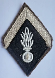 FRENCH GENDARMERIE DEPARTEMENTALE 1950s-1960s RANK PATCH. TYPE 4 - Picture 1 of 1
