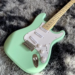 chitarra elettrica custom shop verde 6 corde manico acero tastiera spedizione veloce - Foto 1 di 7