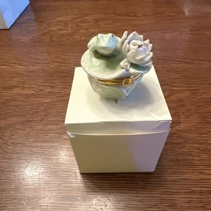 LENOX FLORAL FROG Pond Lilly TREASURE BOX -- -- NEW in BOX - Picture 1 of 7