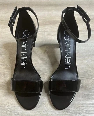 Sandalias para mujer Calvin Klein negras 8,5 M charol Carrie lisas EUR (38,5) NUEVAS CON CAJA Foto 1 de 4