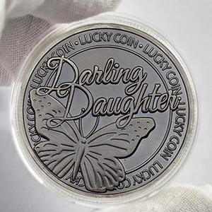 Liebling Tochter Glücksmünze Schmetterling Gedenkmedaille Metall Souvenir Geschenk - Bild 1 von 9