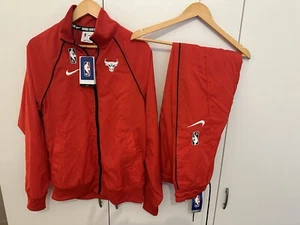 Nike Trainingsanzug Chicago Bulls Size S 🏀🏀 NWT NBA Warm Up Track Suite - Bild 1 von 14