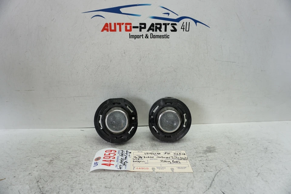 Juego de faros antiniebla izquierda y derecha Challenger 14-16 Grand Cherokee 2016 2021 OEM UF44959 Foto 1 de 4