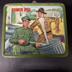 VINTAGE GOMER PYLE USMC anni '60 PRANZO IN METALLO ALADDIN -NO THERMOS-NO MANICO - Foto 1 di 10