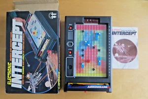 Vintage 1978 Intercept - Electronic Search and Destroy Game - Picture 1 of 14