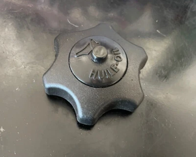 Tapa del tanque de aceite Skidoo Mach Z Grand Touring Formula 572071000 95-01 Foto 1 de 4