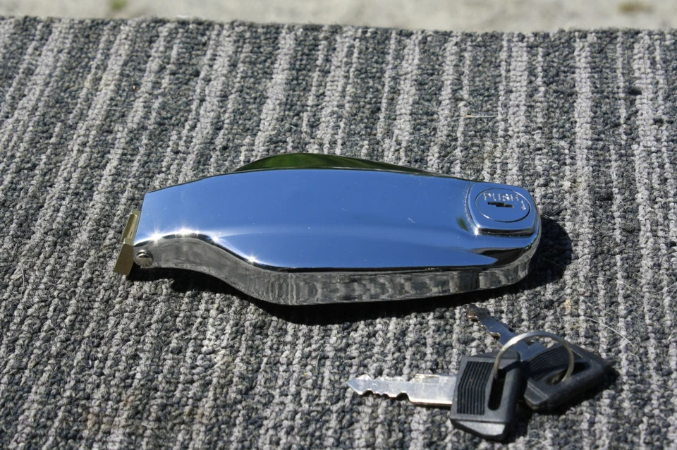 Tampa de gás Yamaha XS SPECAL cromada XS650 XS1100 XS11 XS750 XS400 SOMENTE ESPECIAL  - Imagem 1 de 4