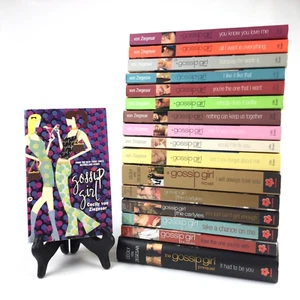 GOSSIP GIRL Series 1-13 COMPLETE & 4 CARLYLES Von Ziegesar 17 Mixed Set Lot RARE - Imagen 1 de 10