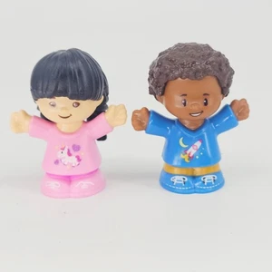 Little People Asian girl and African American boy in pajamas Figurines 2016 - Picture 1 of 7