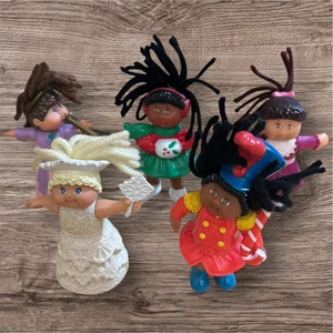 5 mini muñecas de PVC vintage 1992/1994 Cabbage Patch para niños McDonald’s Happy Meal juguete - Imagen 1 de 7