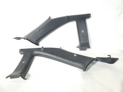 Nissan 240SX 1995 OEM par de molduras de cuarto de ventana 2401570f01 Foto 1 de 4