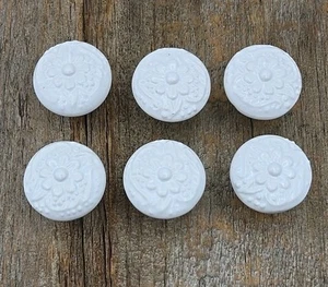 Cremeweiße Keramik Schubladengriffe oder Schrankknopf - Menge 6 Blumen - Gänseblümchen - Bild 1 von 7