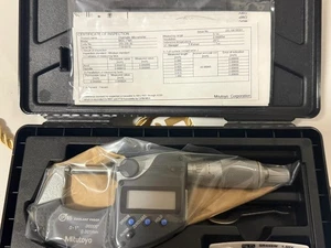 Mitutoyo Elektronische Digitale Außenmessschraube 1" Max .00005" IP65 293-330-30 - Bild 1 von 4