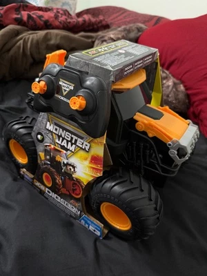 JCB DIGATRON RC Monster Truck пульт дистанционного управления MONSTER JAM SPIN MASTER - Изображение 1 из 4