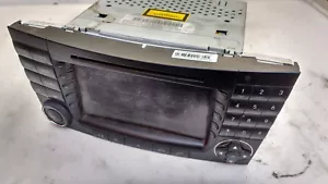 MERCEDES W211 RADIO CD COMAND 2118202197 - Picture 1 of 1