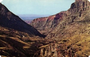 Chrome postcard, view of Big Horn Mountains US Hwy 14 - Picture 1 of 2