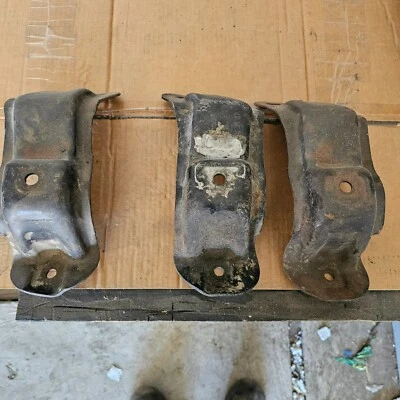 Juego de soportes de marco de motor de bloque para camioneta Chevy/GMC C10 67-72 350 V8 FABRICANTE DE EQUIPOS ORIGINALES DIESTRO/DERECHO Foto 1 de 3
