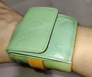 Louis Vuitton Wallet. Coin Purse Wristband Lafayette Street Excellent Condition - Picture 1 of 12