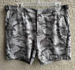 G/Fore Men’s Grey Camo Shorts Tech Tab 4-Way Stretch Performance Sz 32 EXCELLENT - Picture 1 of 9