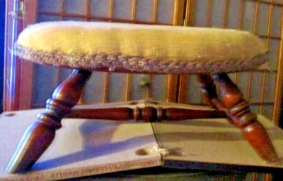 Victorian Or Early American Oval Upholstered Foot Stool Or Ottoman Vintage  - Image 1 of 4