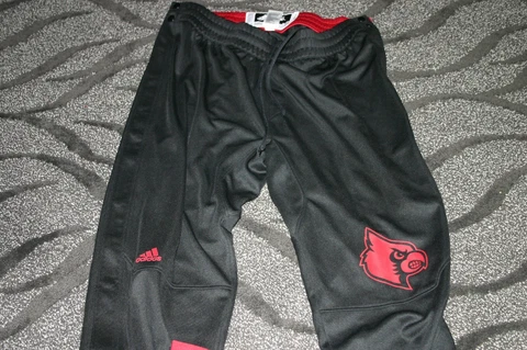 Louisville Cardinals Basketball team issued warm up break away pants size XL +2 Cover