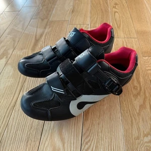 Peloton Fahrradschuhe Größe 41 Herren 8 oder Damen 10 schwarz rot Stollen - Bild 1 von 6