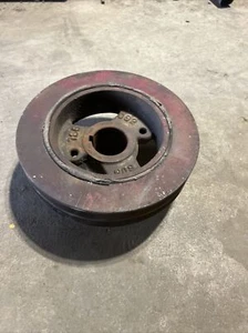International Tractor  Crankshaft Damper 9” Pulley 606-786-C92 Antique Tractor - Picture 1 of 7